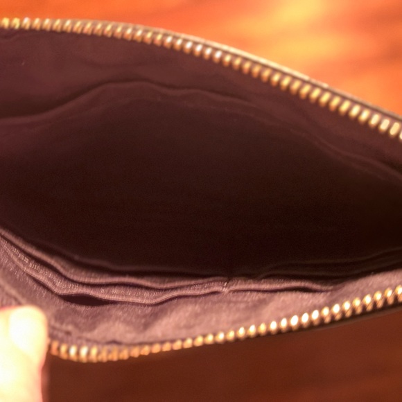 Coach Black Crossgrain Leather Corner Zip Wristlet | Card Slots
